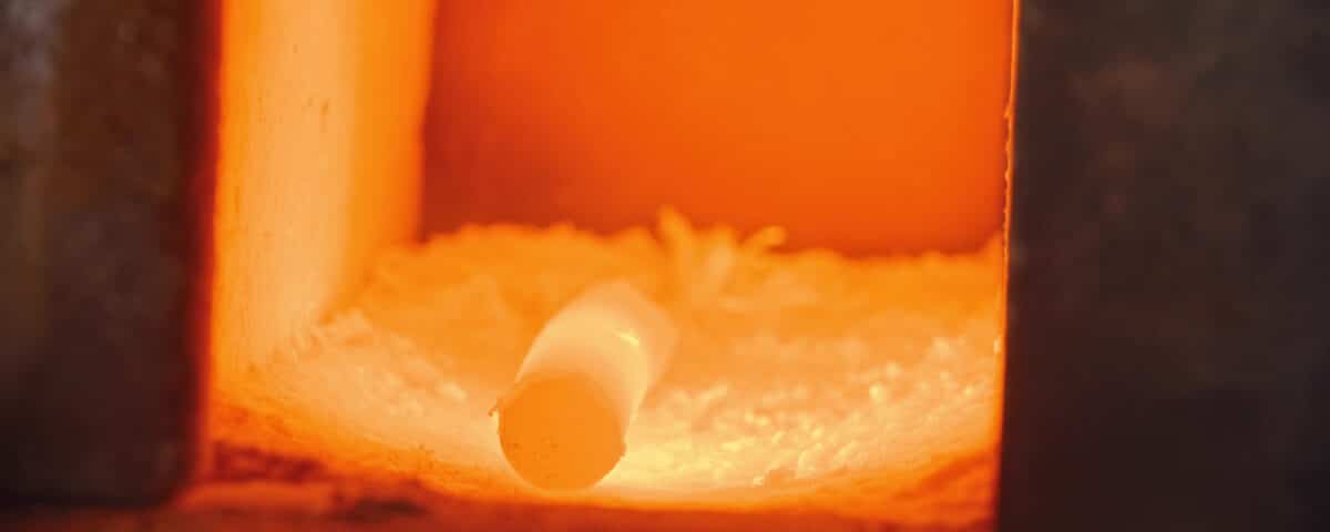 Heating up the longer piece of metal